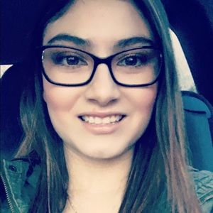 Meet your Posher, Itzel